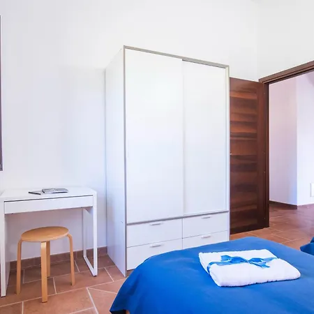 La Suara Manna - Happy Apartment Telti